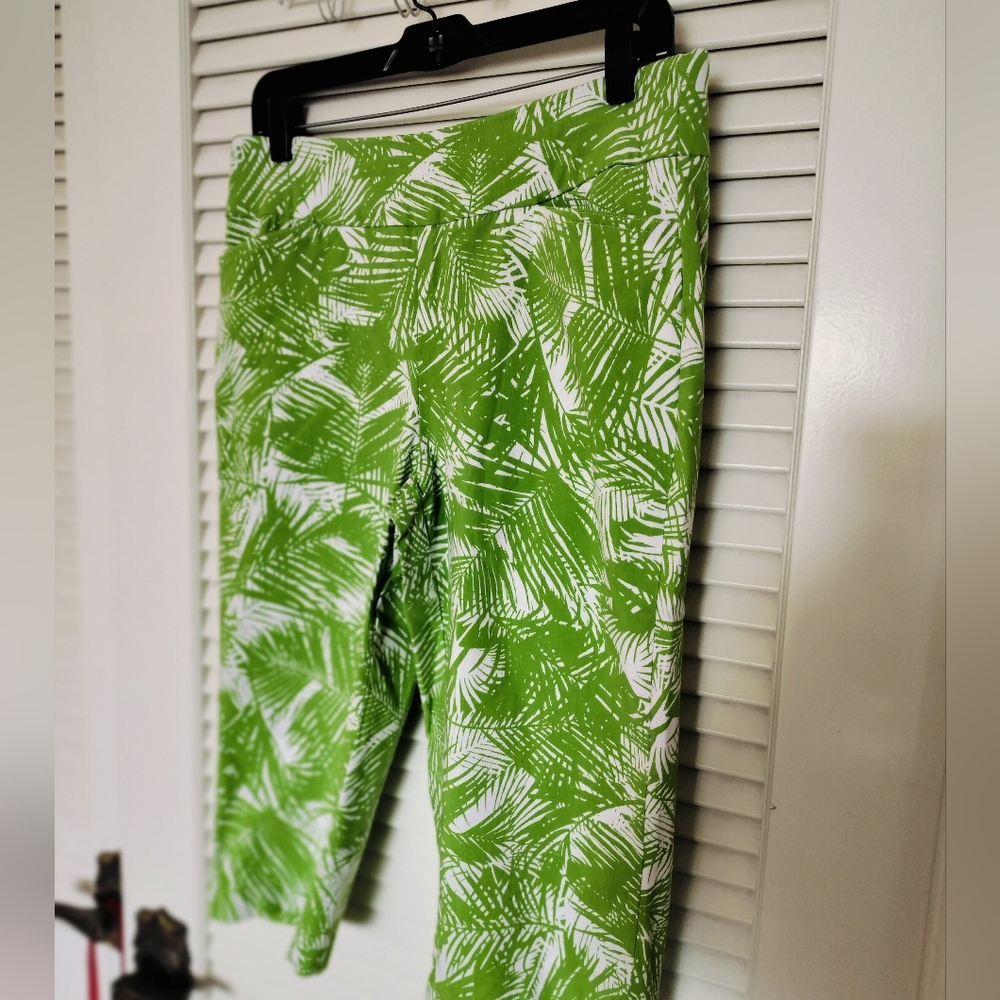 Belle by Kim Gravel Tropical Print Pedal Pushers Size 14 Pull On Pockets